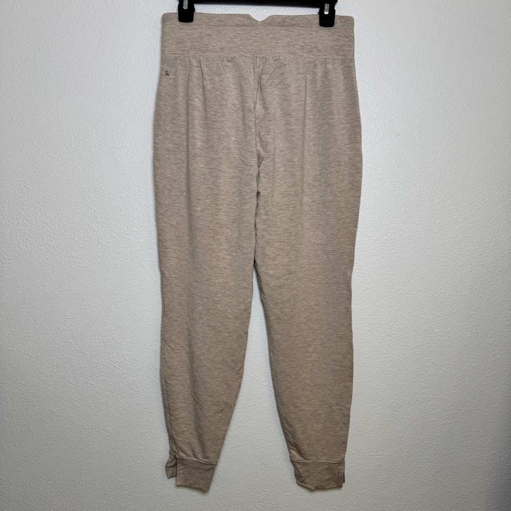 TravisMathew Cloud Terry Tie Jogger Oatmeal Beige Size Small NWOT MSRP $130 - Picture 7 of 7